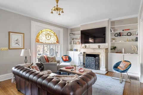 Derby City Delight - LUX home in Perfect Location - Family Friendly House in Louisville