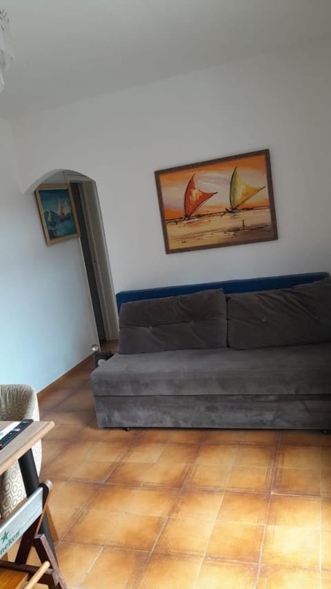 Bed, Living room, Seating area, Breakfast