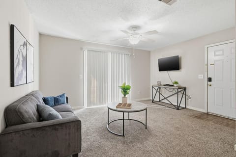 Comfortable 2BR2BA with Modern Touches Apartment in Flowood
