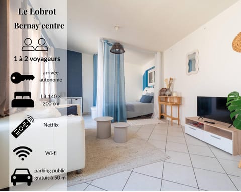 Living room, Seating area, Bedroom, pet friendly, pet friendly