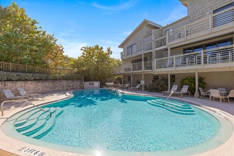 Sea Dunes Nautilus B7 House in Edgewater