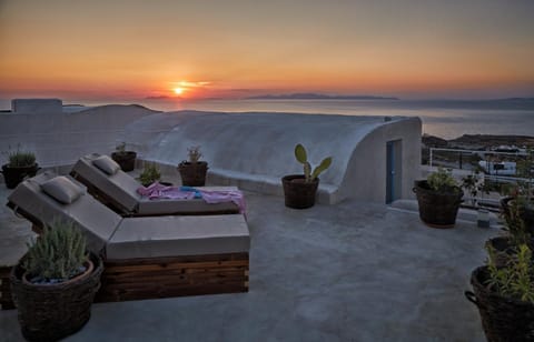 View (from property/room), Balcony/Terrace, Sea view, Sunset, sunbed