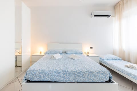 Sesto Rondò M1 - Modern and Cozy Apartment for Groups & Families Apartment in Sesto San Giovanni