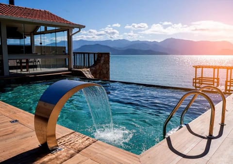 Sea view, Swimming pool