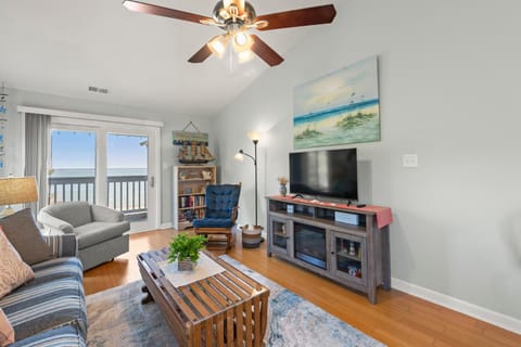 Song of the Sound House in Roanoke Island