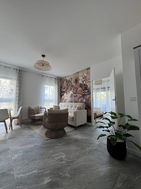 Apartamenty Szmaragdowy i Perłowy- Dworska 27A Apartment in Gdansk