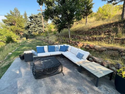 Spa Getaway with Open Space Access Sauna & Hot Tub & Cold Plunge House in Boulder