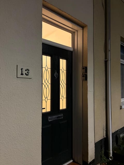 13 Chute Street free parking for one vehicle House in Exeter