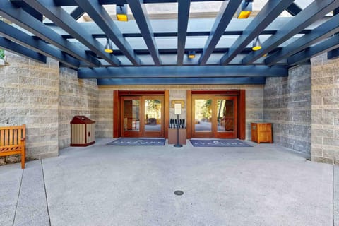 Everline Resort & Spa 534 & 536 Apartment hotel in Palisades Tahoe (Olympic Valley)