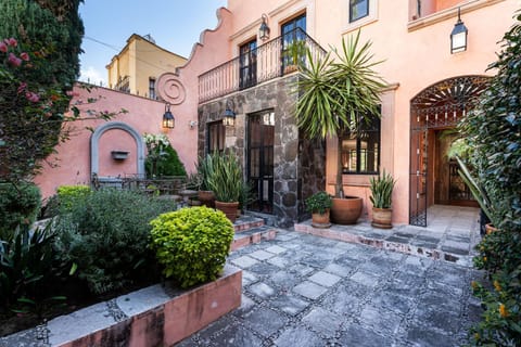 Patio, Facade/entrance, Inner courtyard view