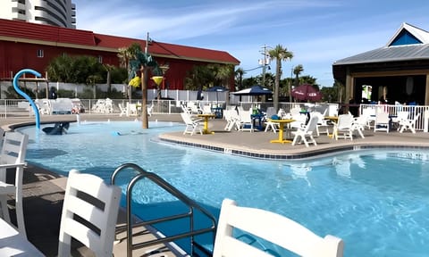 Evening entertainment, Pool view, Swimming pool