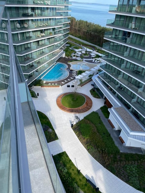 Property building, Swimming pool