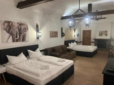 Hotel am Hafen Leverkusen Bed and Breakfast in Leverkusen