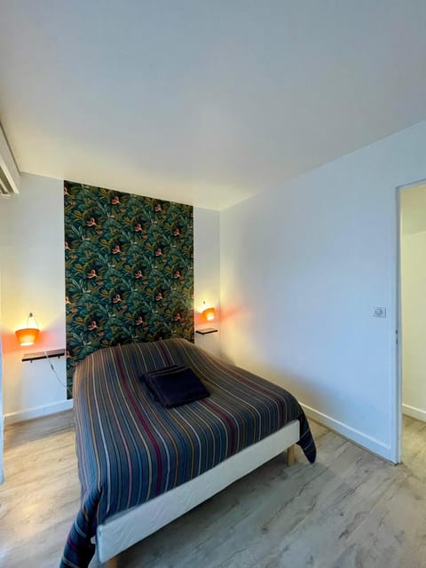 Tour Eiffel Yvart Vaugirard Paris Apartment in Paris