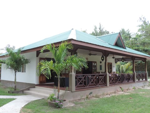 Property building, Day