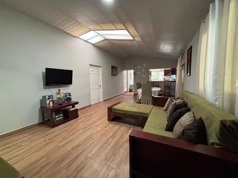 Communal lounge/ TV room, TV and multimedia, Living room