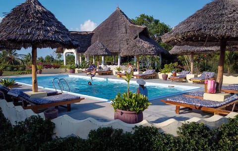 Day, Garden, Pool view, Swimming pool, Swimming pool, sunbed
