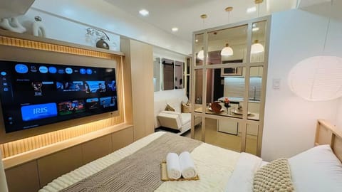 TV and multimedia, Bedroom, Entertainment
