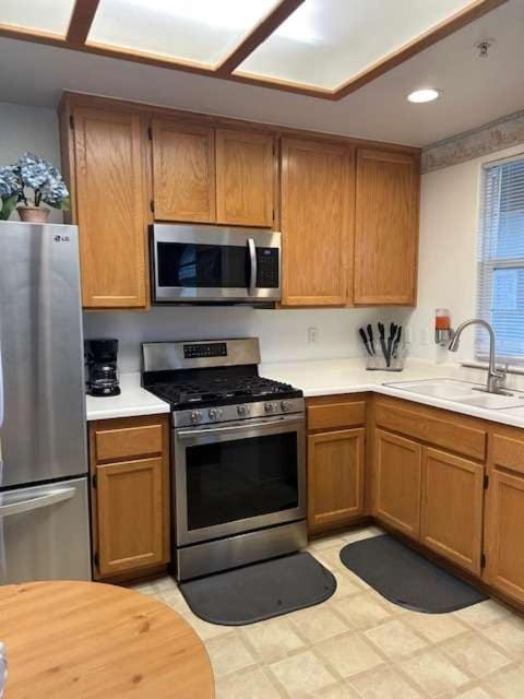 Low Tide Lounge House in Oceano