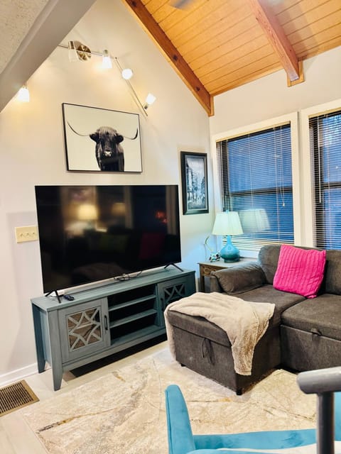 Cloud 9 Art Spa at Bryce Resort House in Basye