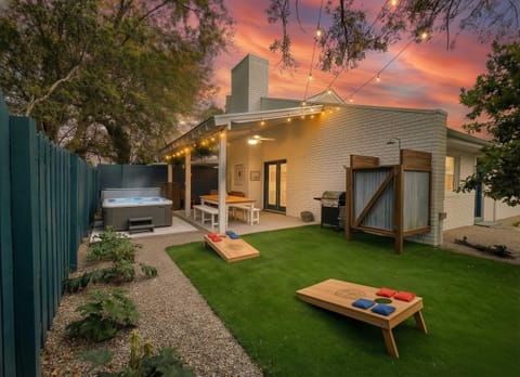 Cold Plunge Outdoor Shower Bike to Shem Creek House in Mount Pleasant