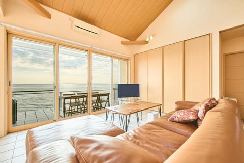 View (from property/room), Living room, Sea view