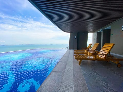 Natural landscape, Sauna, Balcony/Terrace, Beach, Pool view, Sea view, Swimming pool