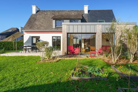 Property building, Garden