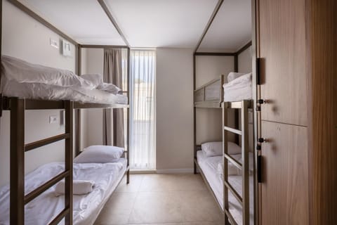 bunk bed