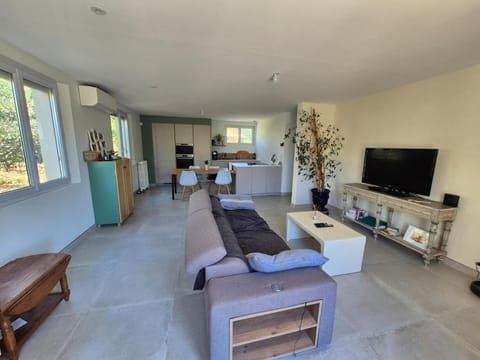 Charmante Maison de Vacances House in Gréoux-les-Bains