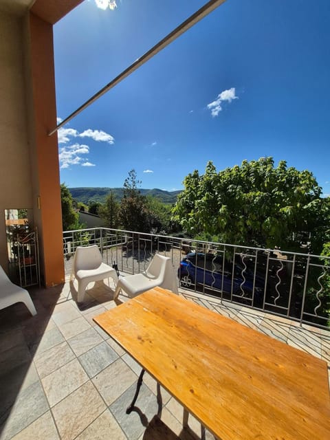 Charmante Maison de Vacances House in Gréoux-les-Bains