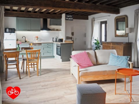 Living room, kitchen