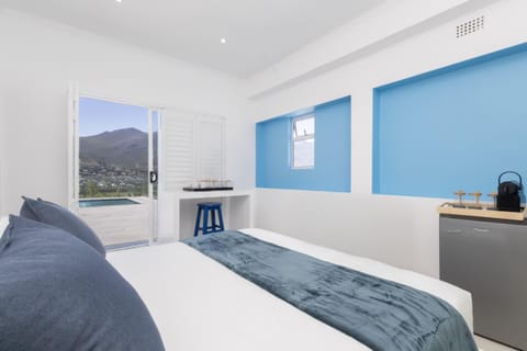 Villa Mykonos Bed and Breakfast in Cape Town