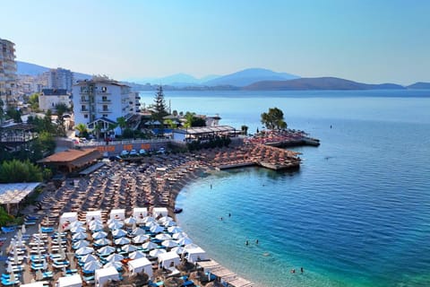 Property building, Facade/entrance, Off site