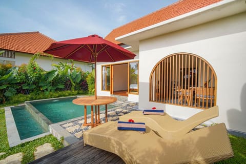 Garden, Swimming pool