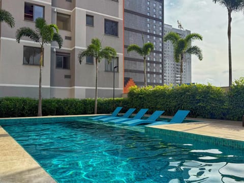 Swimming pool, sunbed