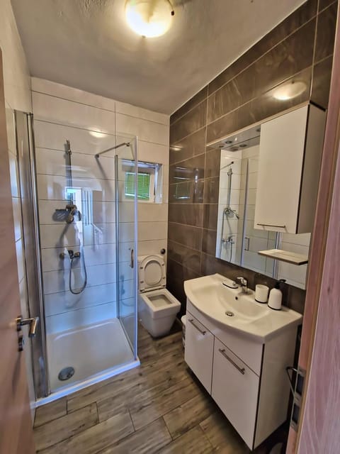 Plavi Val Apartments Apartment in Tisno