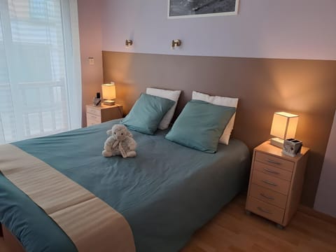 Living room, Bedroom