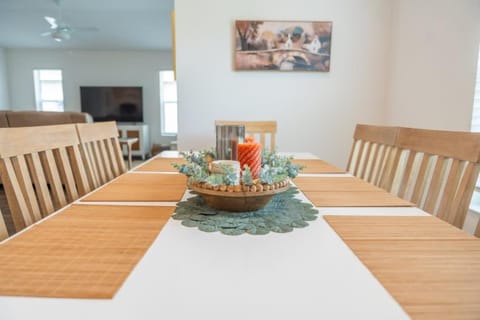 Brand New Designer Home - 5 minutes from East Port House in Wildwood