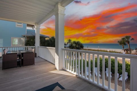 Heavenly Sunset House in Bradenton Beach