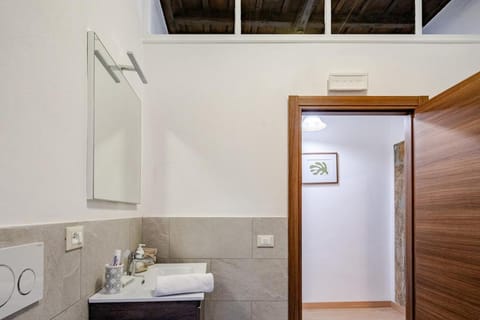 The Window on Piazza Dante In the Historic Center Apartment in Viterbo