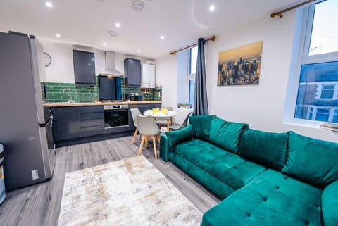 Kitchen or kitchenette, Living room, Dining area, oven, stove