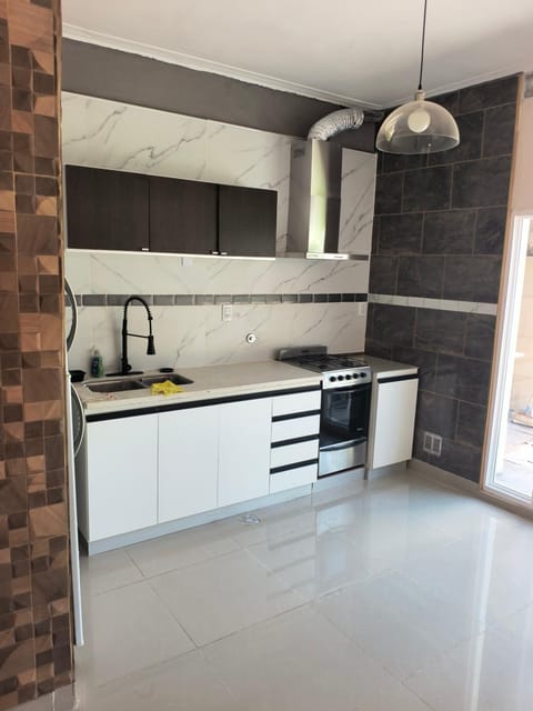 Kitchen or kitchenette, pet friendly