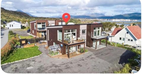 Nordic Comfort Suite Villa in Lofoten