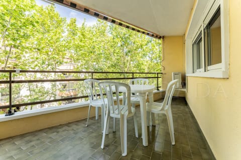 Day, View (from property/room), Balcony/Terrace, Dining area