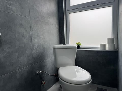 E - Central Room Five Bed and Breakfast in Skopje