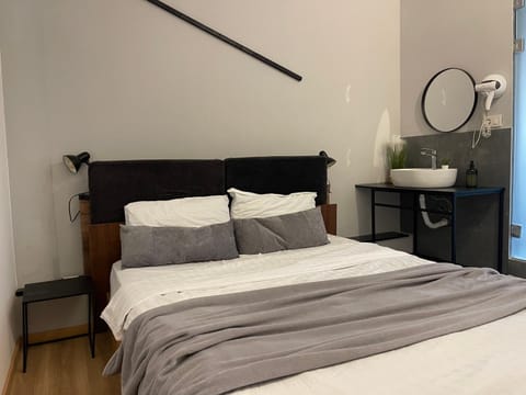 E - Central Room Five Bed and Breakfast in Skopje