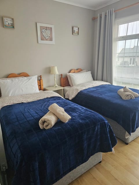 Seapark Lahinch House 3 min walk to Beach&Village House in Lahinch