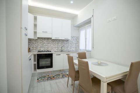 Aurea Apartment in Ostia