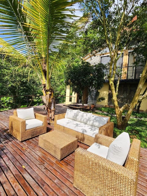 Seating area